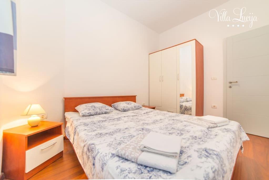 Villa Lucija 普拉 外观 照片