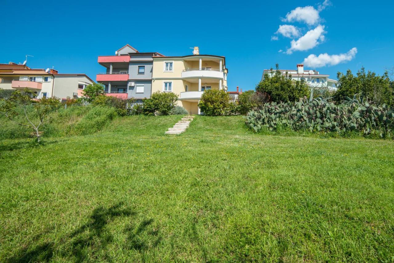 Villa Lucija 普拉 外观 照片